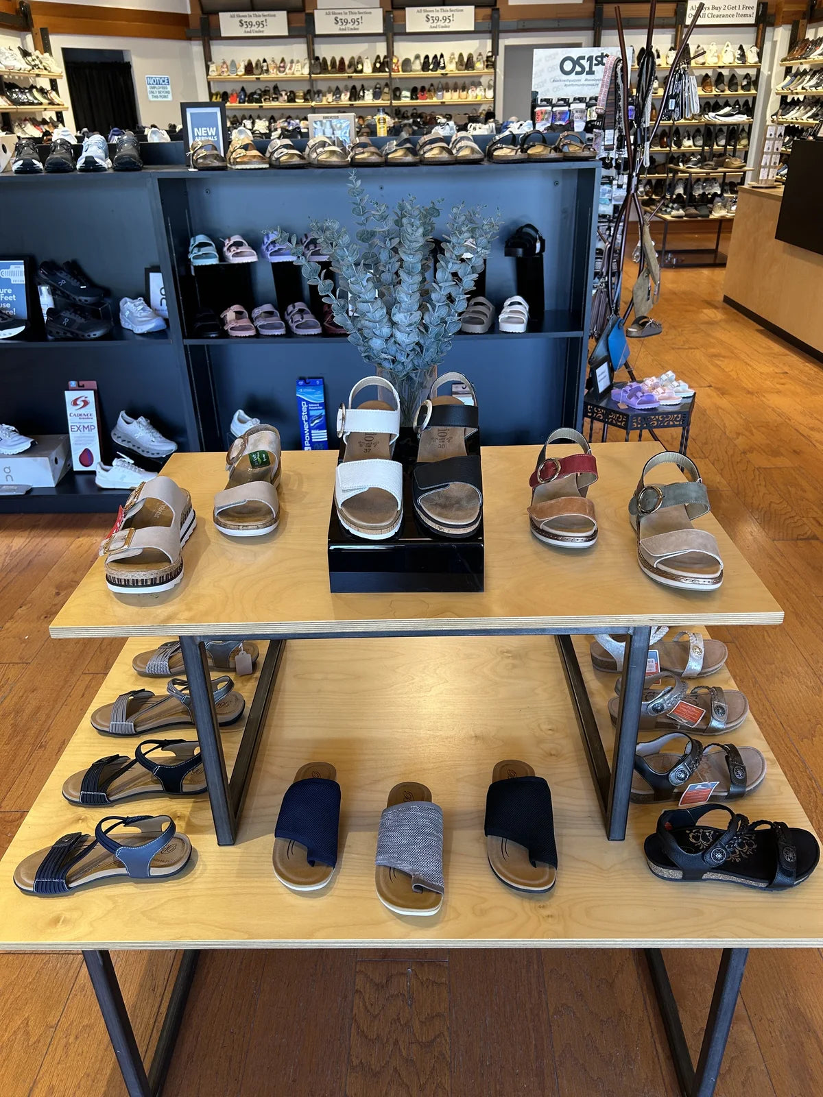 Inside The Extra Pair Center Valley &mdash; photo 2