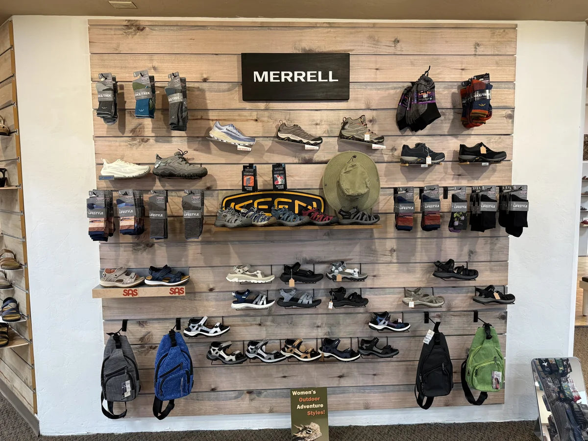 Inside Alan's Shoes Oracle &mdash; photo 4